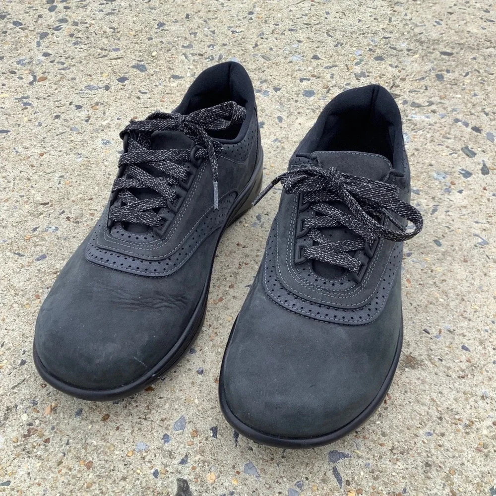 SAS Liberty Women 10 W Black Nubuck Walking Shoes Comfort Sneakers L4901384 USA